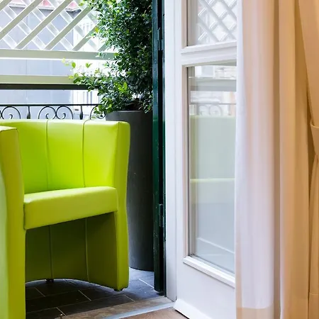 Gasthuis Domus Spagna Condotti Imperial 5*